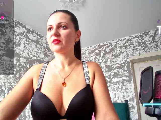 MistressMMM webcam