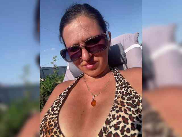 MistressMMM webcam