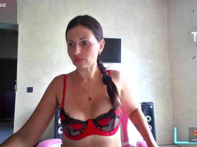 MistressMMM webcam