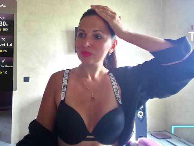 MistressMMM webcam