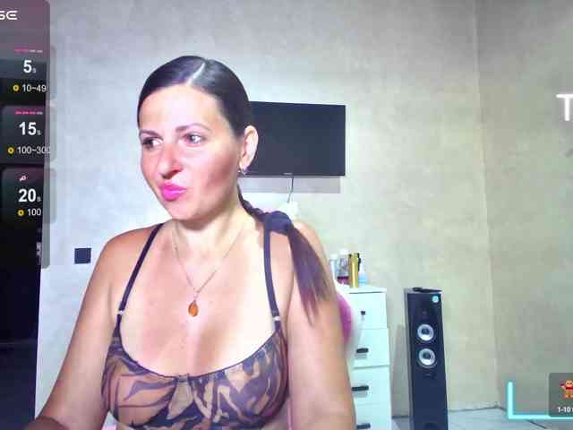 MistressMMM webcam
