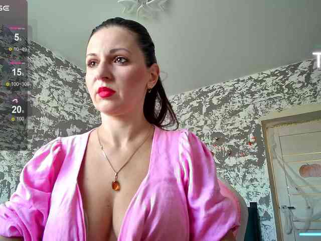 MistressMMM webcam