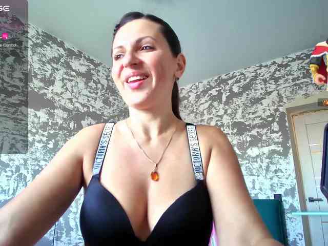 MistressMMM webcam