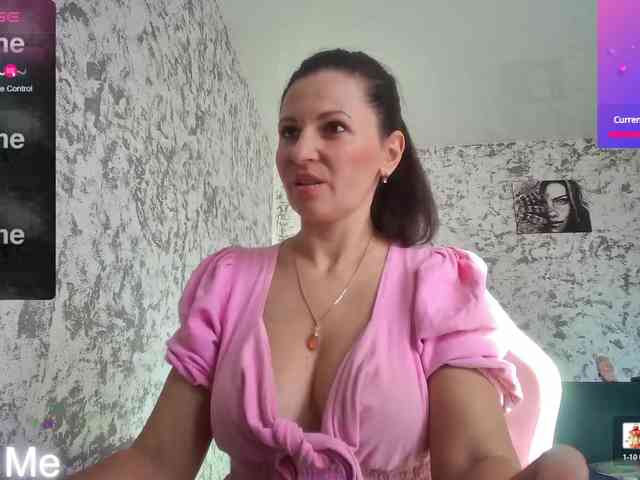 AwesomeGirlll AwesomeGirlll