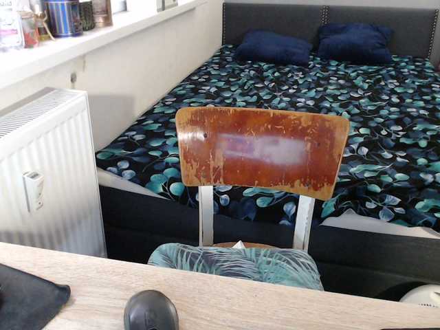 Bessy123's BongaCams show and profile