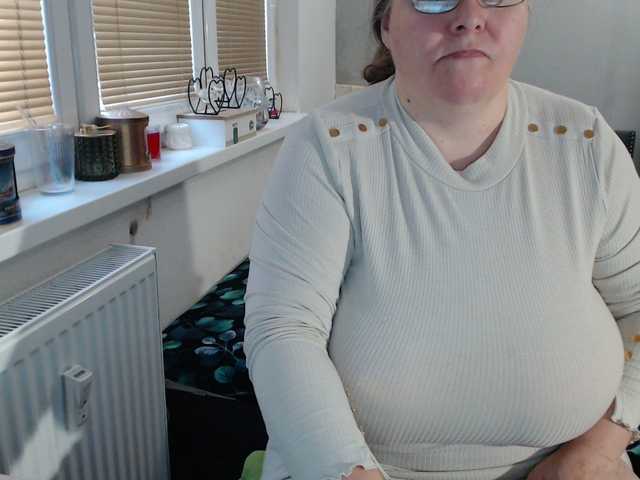 Bessy123's BongaCams show and profile