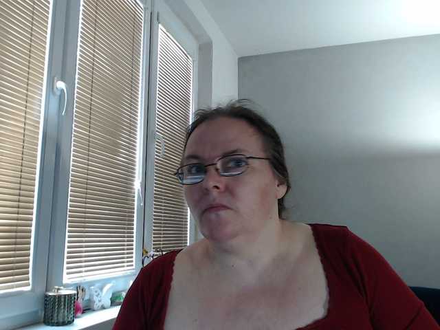 Bessy123's BongaCams show and profile
