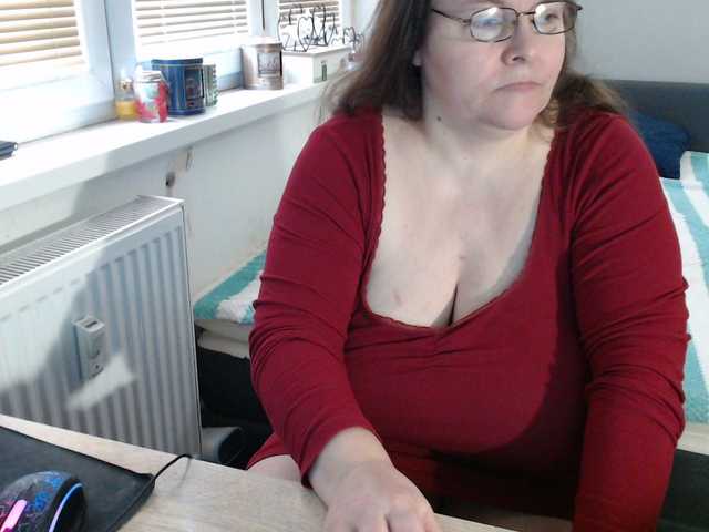 Bessy123's BongaCams show and profile