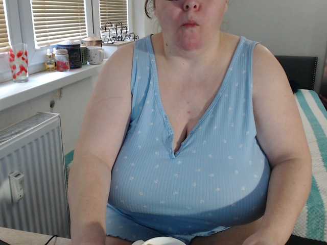 Bessy123's BongaCams show and profile