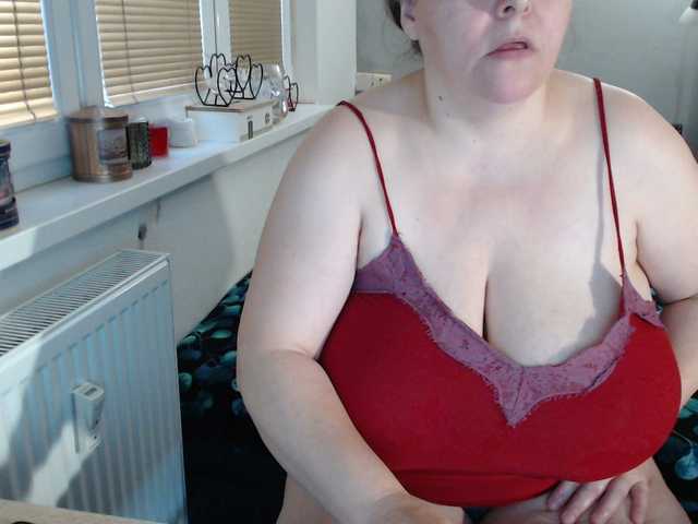 Bessy123's BongaCams show and profile