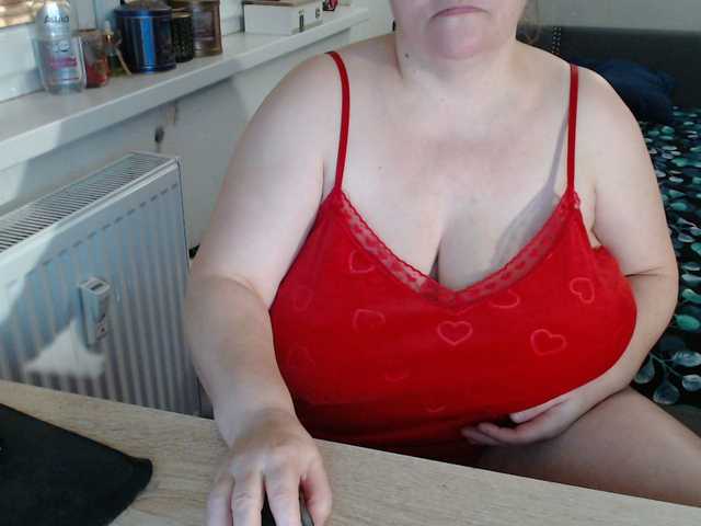 Bessy123's BongaCams show and profile