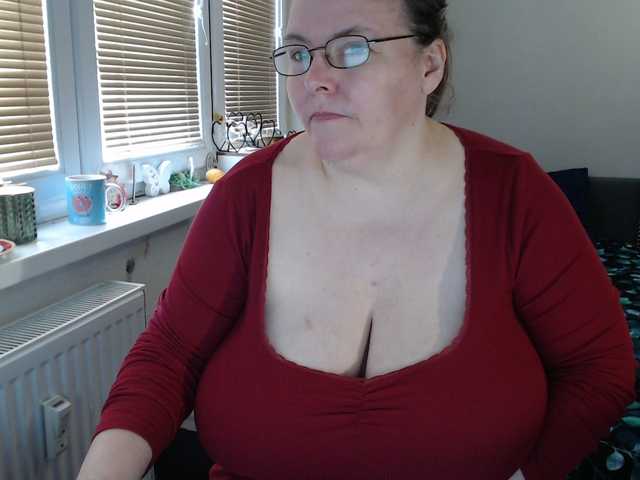 Bessy123's BongaCams show and profile