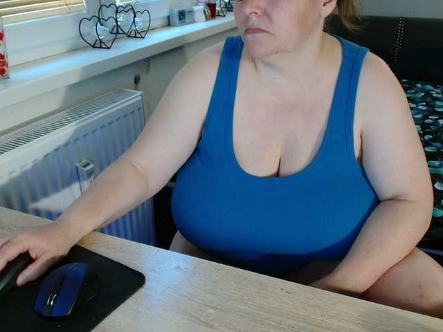 Bessy123 chat room