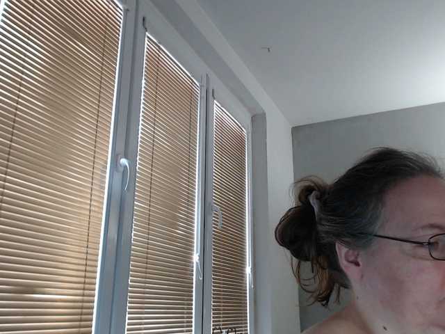 Bessy123's BongaCams show and profile