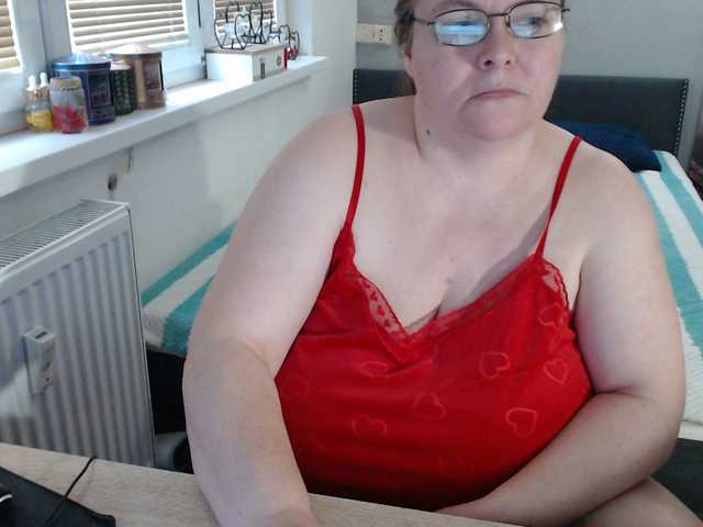 Bessy123's BongaCams show and profile