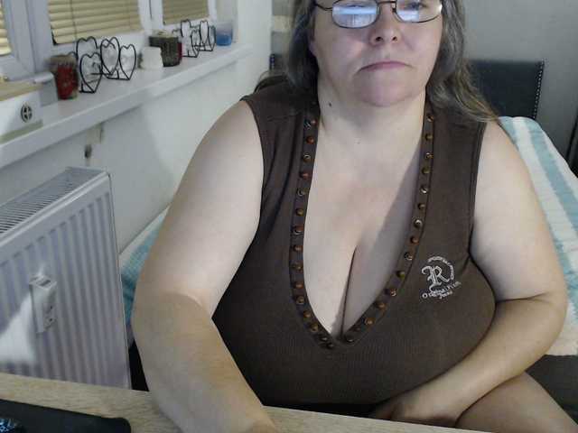 Watch slutty model Bessy123 Bessy123 from BongaCams