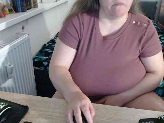 Bessy123 Live Webcam on BongaCams