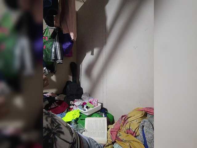 AsianBella's BongaCams show and profile