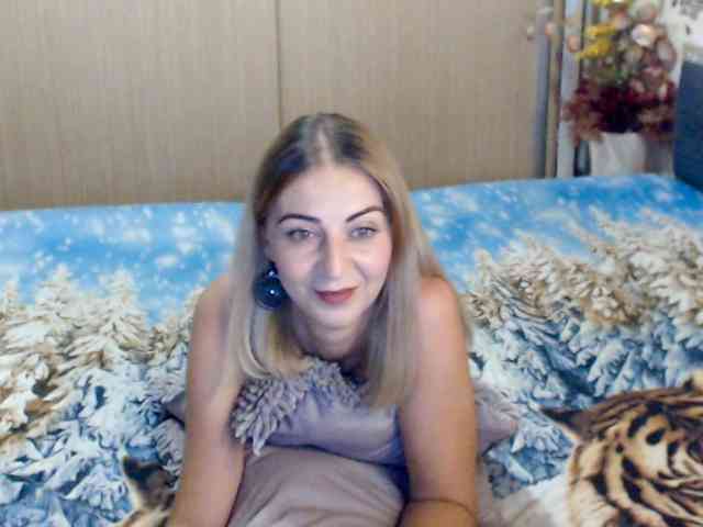 MirabelaSweet webcam