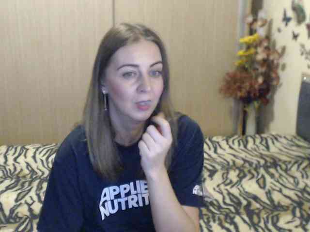 MirabelaSweet webcam