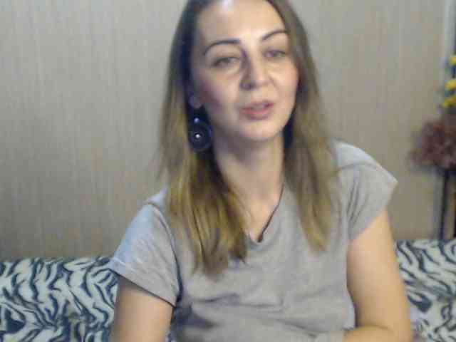 MirabelaSweet webcam