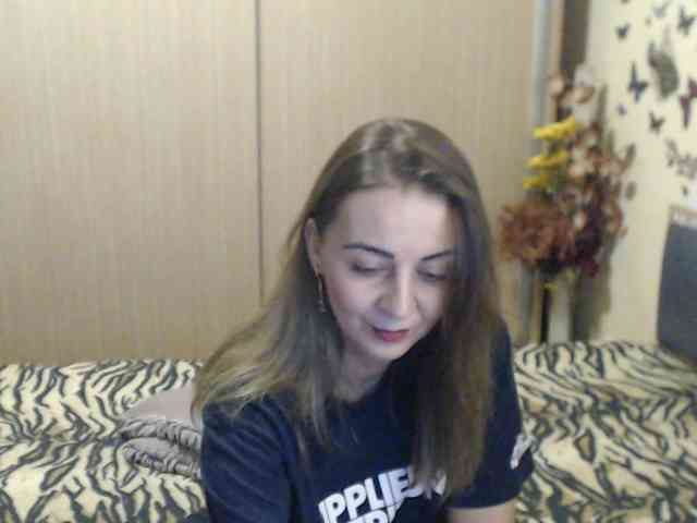 MirabelaSweet webcam