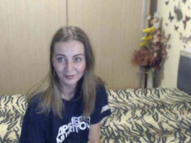 MirabelaSweet webcam