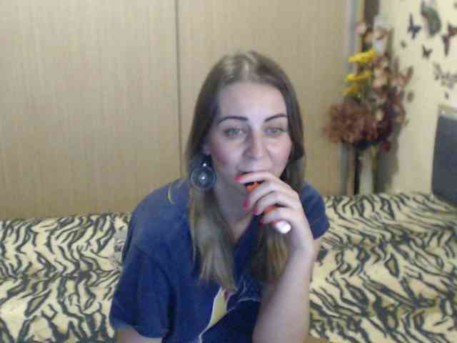 MirabelaSweet webcam