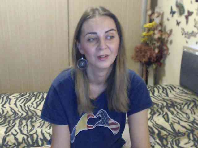 MirabelaSweet webcam