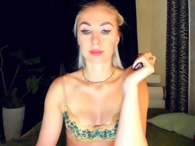 Ukraine777's BongaCams show and profile