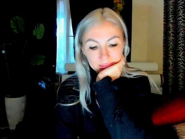 OMG_WTF webcam