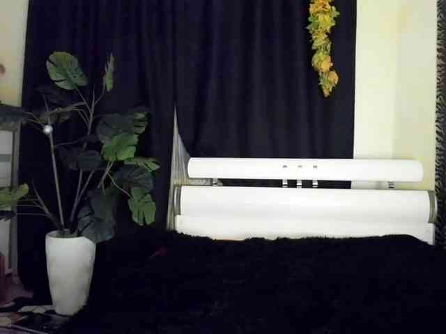 OMG_WTF webcam