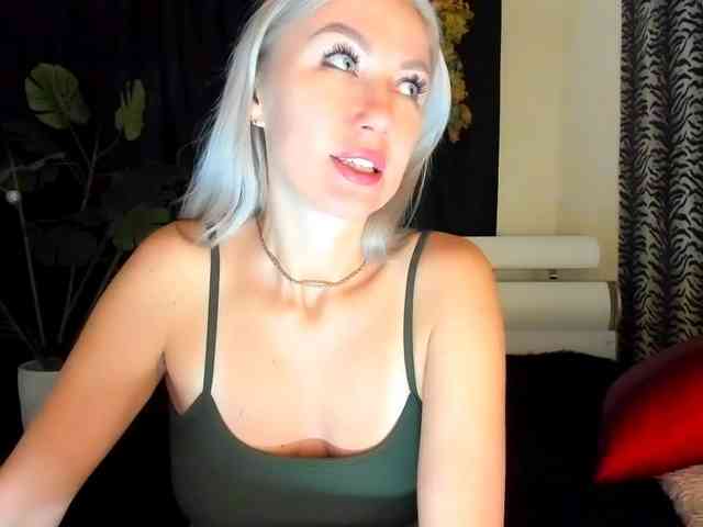 OMG_WTF webcam