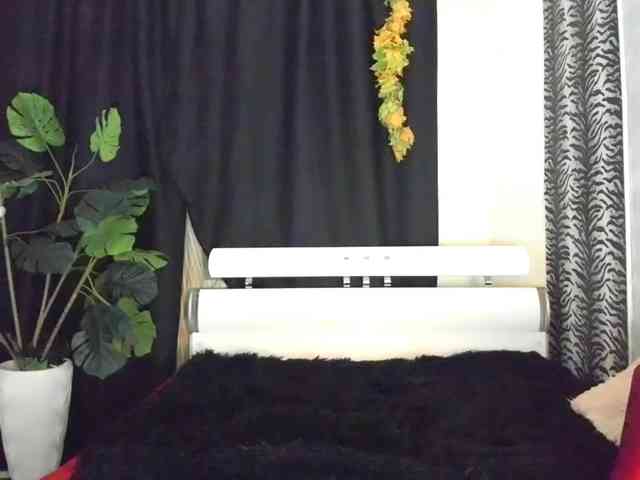 OMG_WTF webcam