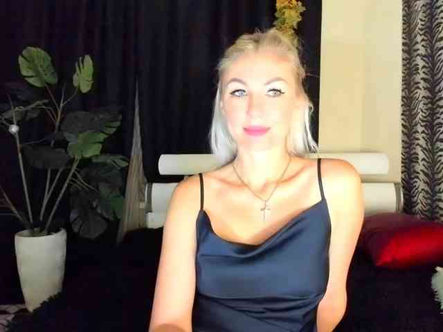 OMG_WTF webcam