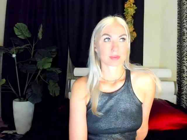 OMG_WTF webcam
