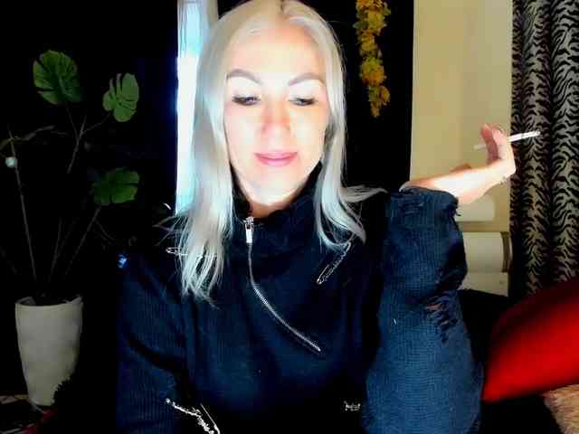 OMG_WTF webcam