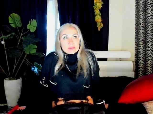 OMG_WTF webcam