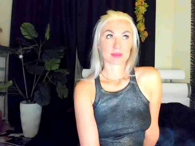OMG_WTF webcam