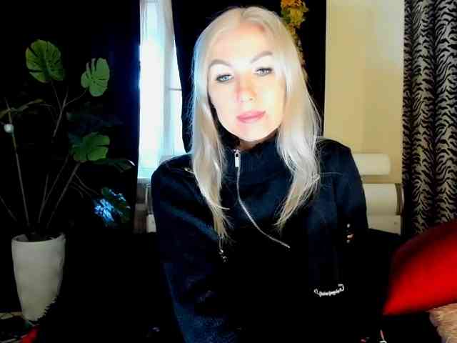 OMG_WTF webcam