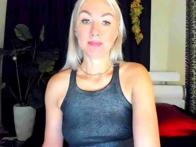 OMG_WTF webcam
