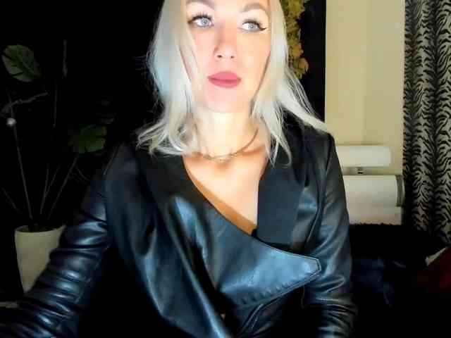 OMG_WTF webcam