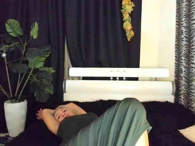 OMG_WTF webcam