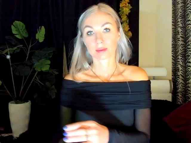 OMG_WTF webcam