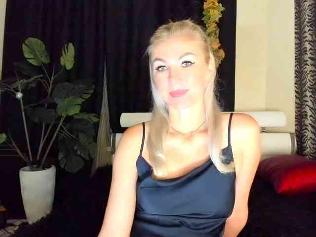 OMG_WTF webcam