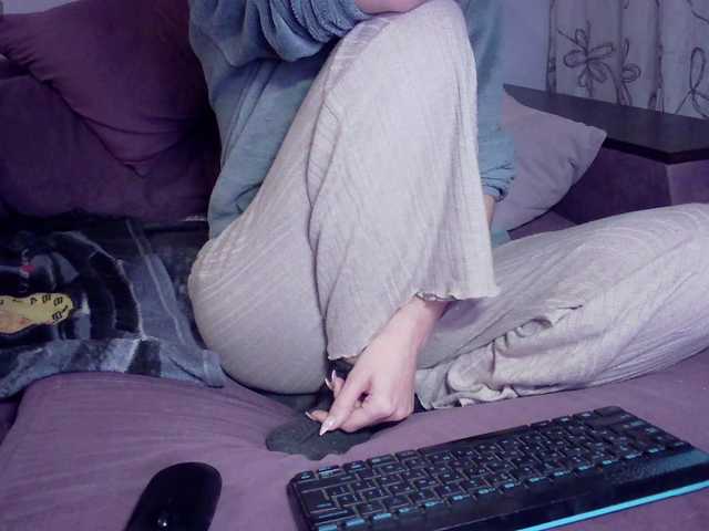 Angie5's BongaCams show and profile