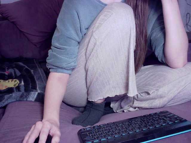 Angie5's BongaCams show and profile