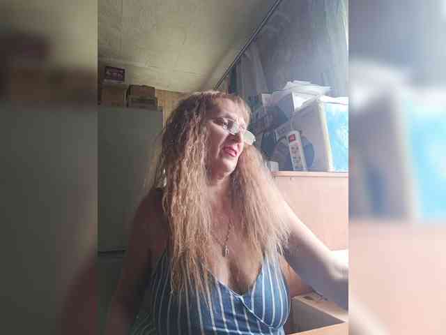 Sonya48 webcam