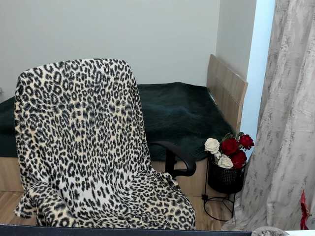 hotdelightsxy Live Cam on BongaCams