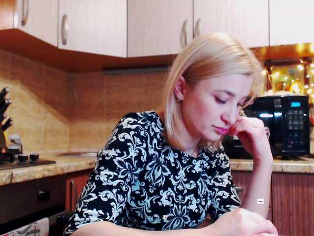 alya555's BongaCams show and profile